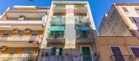 Квартира с 2 спальнями в Бари, Италия № 361992 2