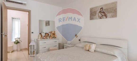 Квартира с 2 спальнями в Бари, Италия № 361992 11