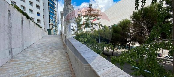 125m² Office in Lisbon, Portugal No. 71968 3