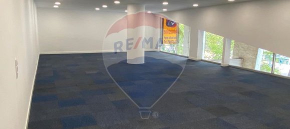 125m² Office in Lisbon, Portugal No. 71968 6