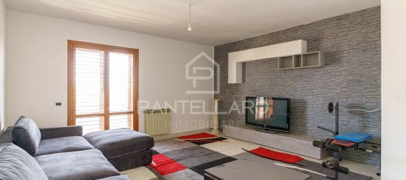 4 bedrooms Apartment in Tremestieri Etneo, Italy No. 349154 3