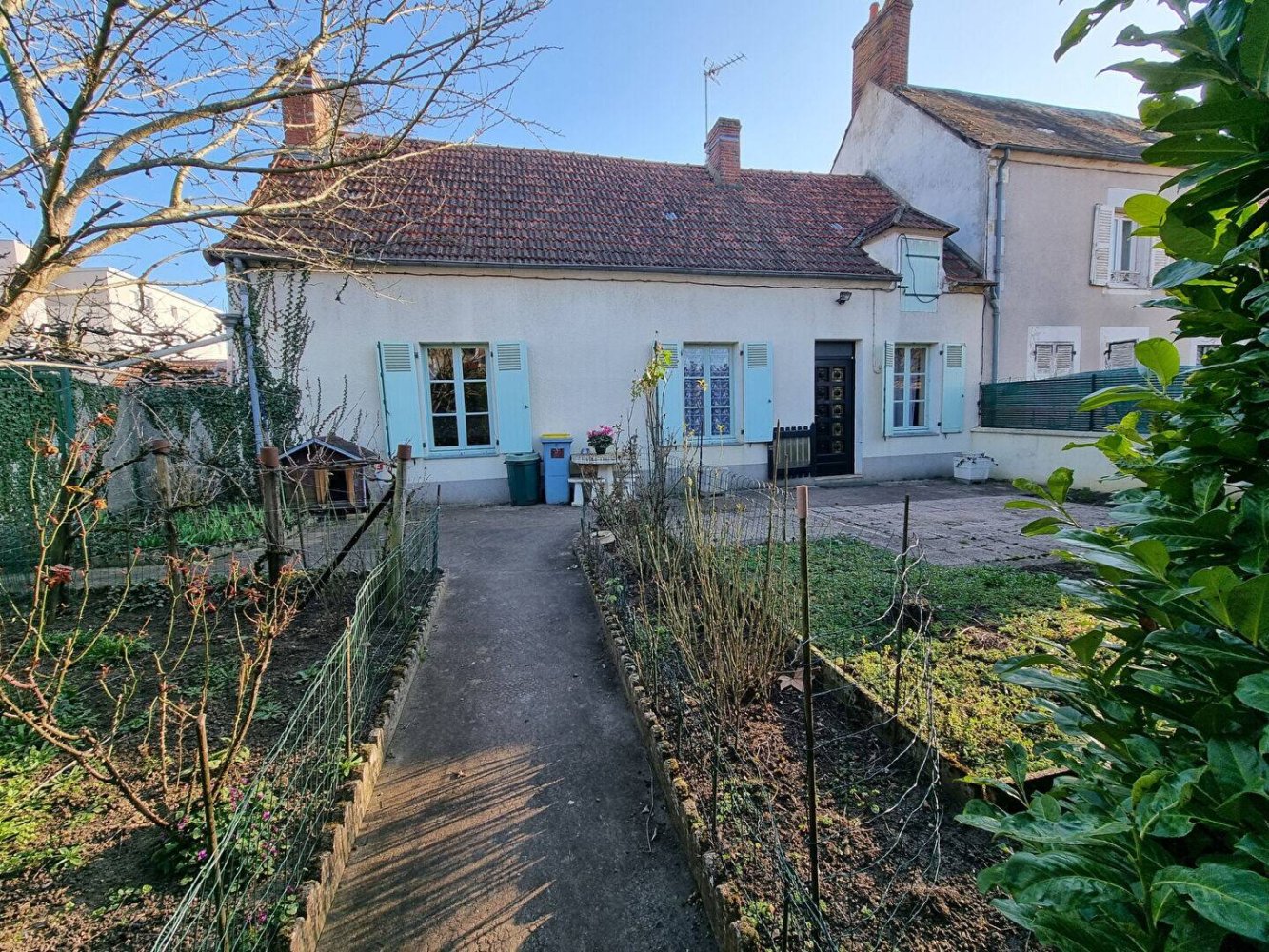 2 bedrooms House in Fourchambault, France No. 198814
