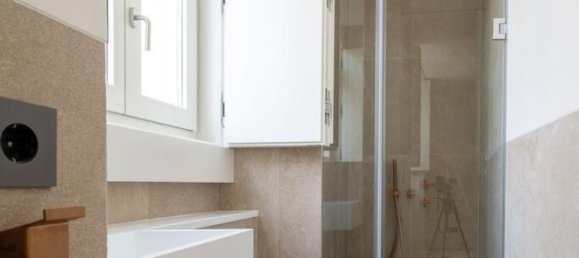 2 bedrooms Apartment in Lisbon, Portugal No. 105593 10