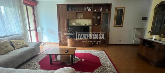 3 rooms Apartment in Ponte San Pietro, Italy No. 35101 8