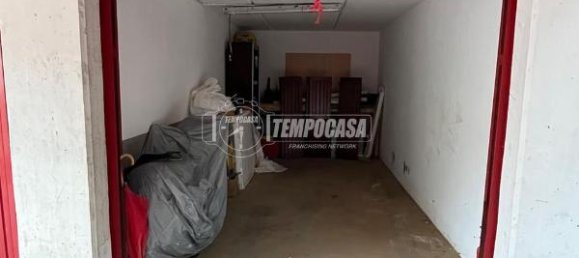 3 rooms Apartment in Ponte San Pietro, Italy No. 35101 18