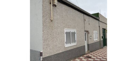 3 bedrooms House in Arico, Spain No. 191203 6