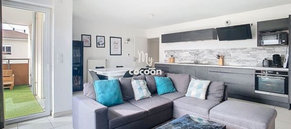 Квартира с 2 спальнями в Сен-Жан-де-Ньо, Франция № 312429 3