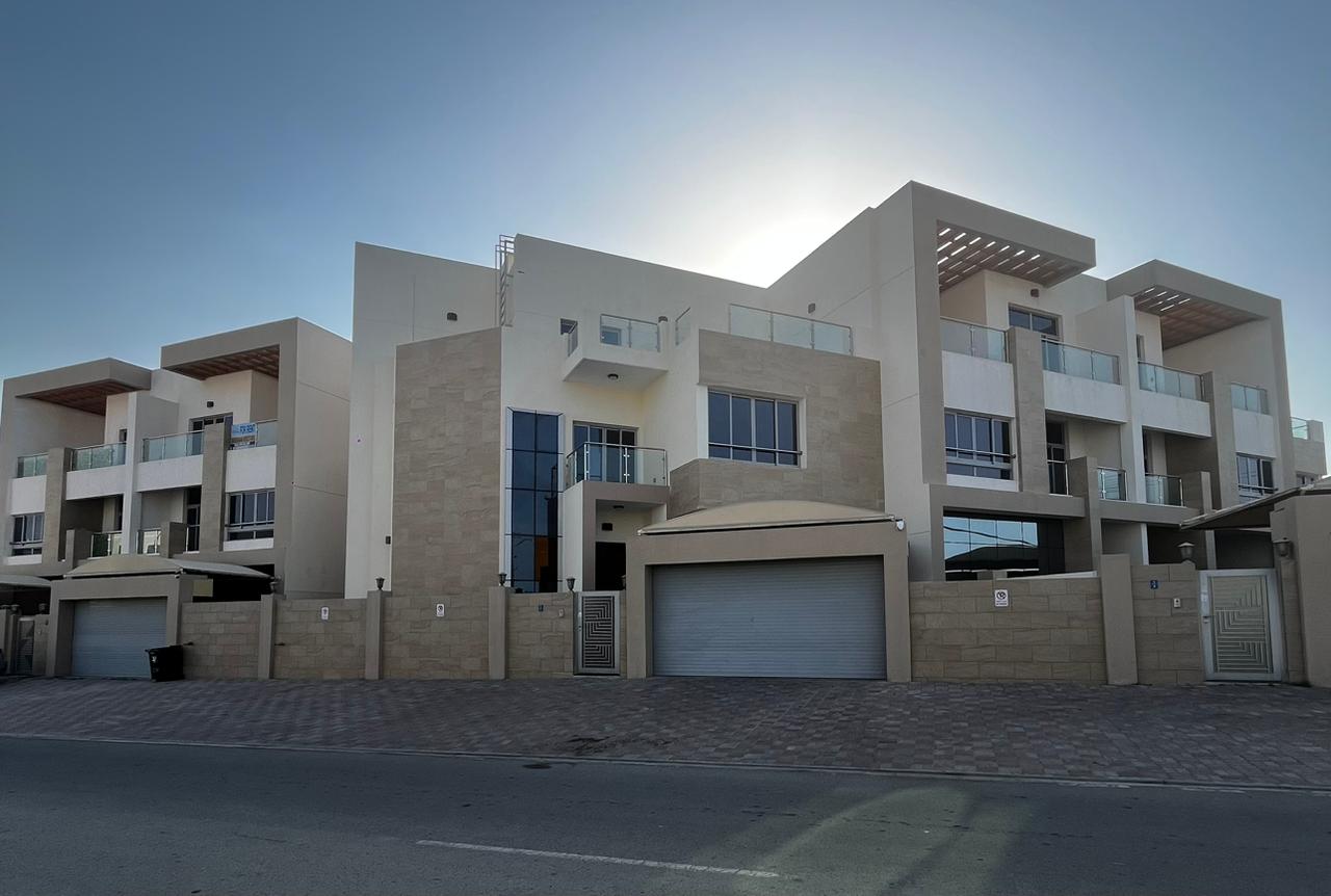 5 bedrooms Villa in Muscat, Oman No. 1578
