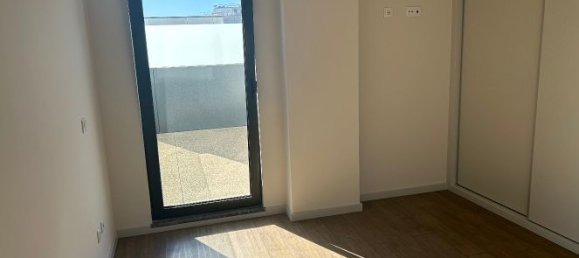 3 bedrooms Apartment in Porto, Portugal No. 144551 11
