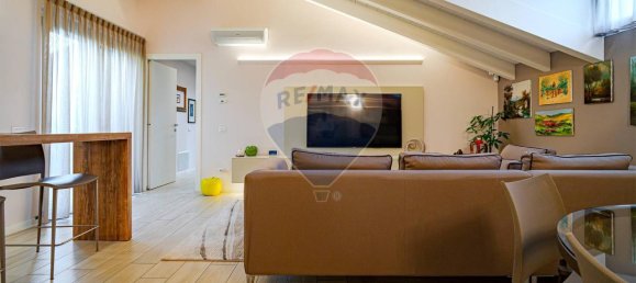 3 rooms Penthouse in Lainate, Italy No. 31762 21