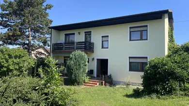 3 rooms House in Bad Deutsch-Altenburg, Austria No. 136234