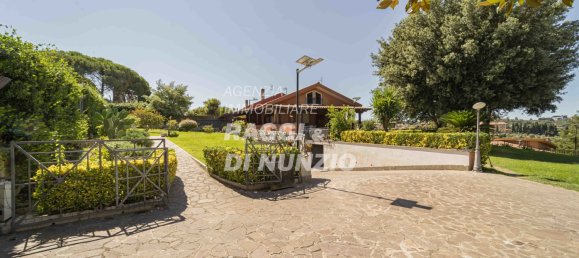 4 bedrooms Villa in Grottaferrata, Italy No. 355555 3