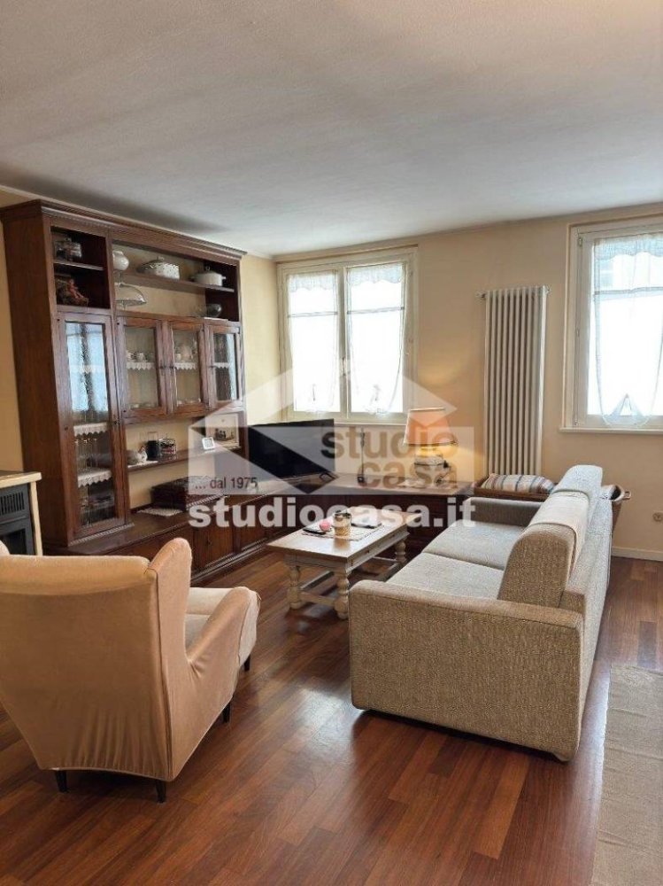 3 bedrooms House in Cologno al Serio, Italy No. 391445