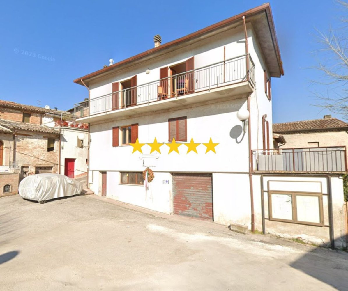 7 chambres Appartement à Fabriano, Italy No. 318800