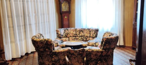 4 rooms Apartment in Reggio Emilia, Italy No. 74993 5