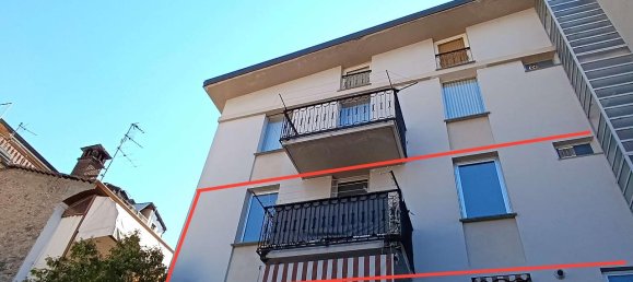 3 rooms Apartment in Saint Vincent, Italy No. 123897 4