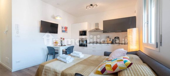 Studio in Parma, Italy, Nr. 345517 2