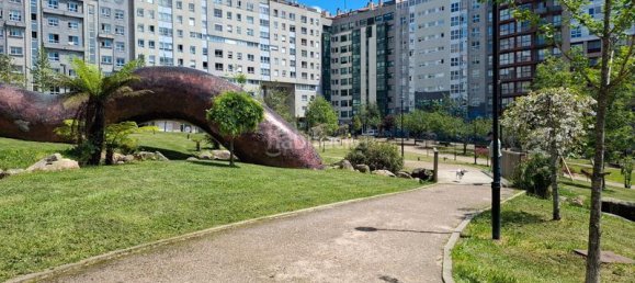 3 bedrooms Apartment in Vigo, Spain No. 190403 2