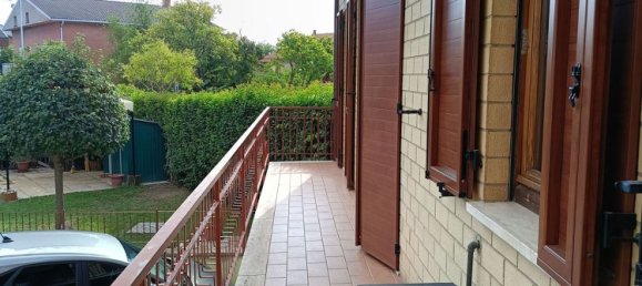 4 Schlafzimmer Wohnung in Gubbio, Italy, Nr. 376461 5