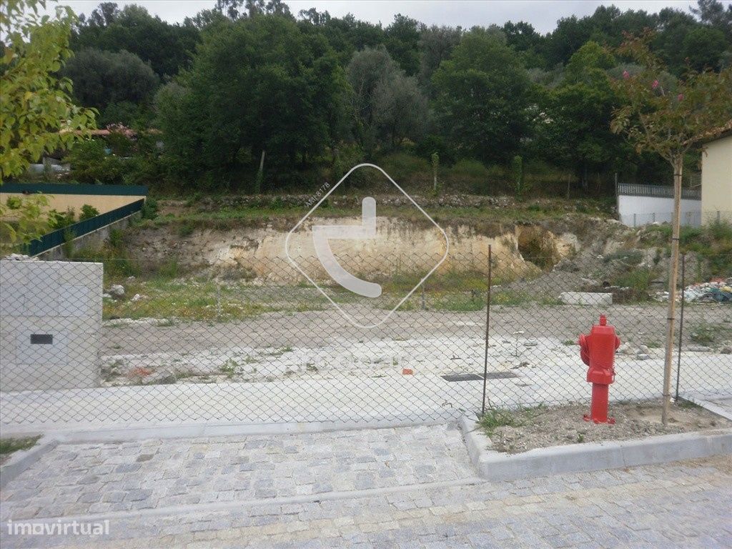 Земельный участок 391м² в Понти да Барка, Португалия № 215917