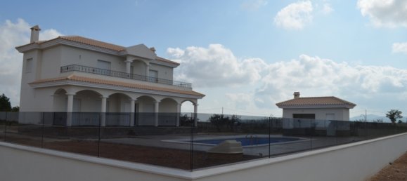 4 Schlafzimmer Villa in Pinoso, Spain, Nr. 8650 28