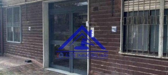 3 rooms Apartment in Caserta, Italy No. 96876 4