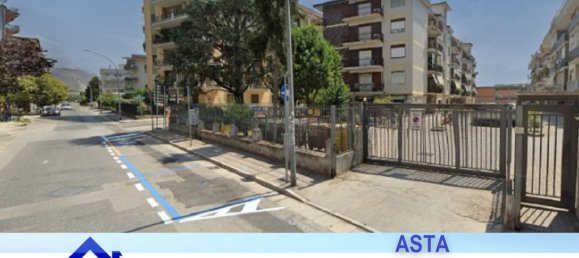 3 rooms Apartment in Caserta, Italy No. 96876 2
