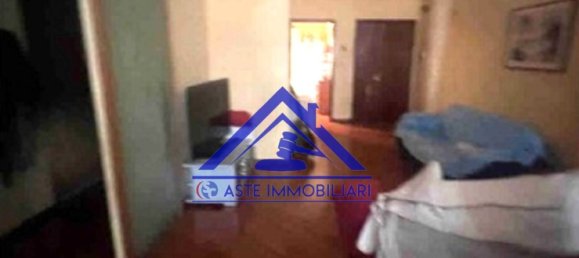 3 rooms Apartment in Caserta, Italy No. 96876 7