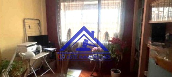 3 rooms Apartment in Caserta, Italy No. 96876 6