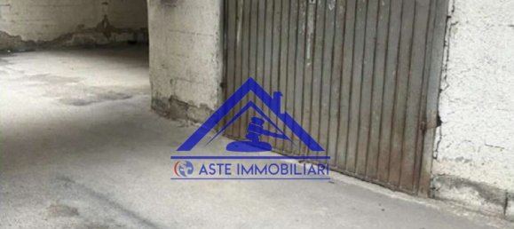 3 rooms Apartment in Caserta, Italy No. 96876 19