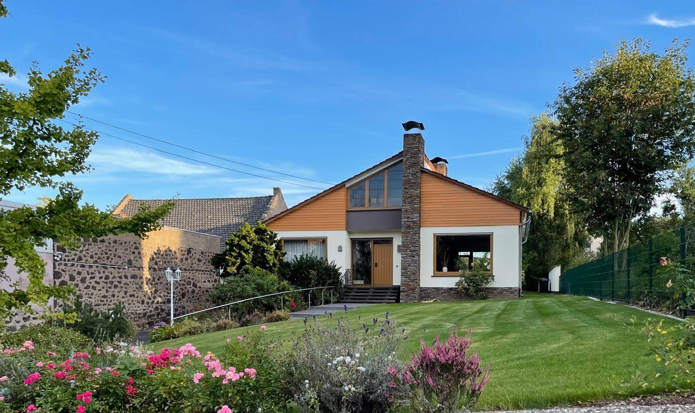 Casa de 5 habitaciónes en Mayen-Koblenz, Germany No. 360974