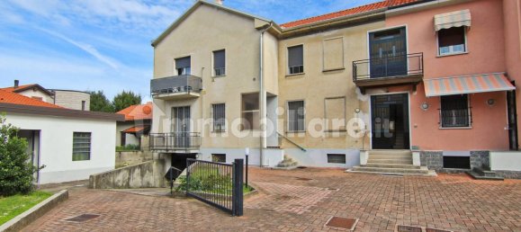 2 bedrooms Apartment in Cogliate, Italy No. 291569 11