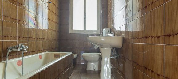 5 rooms Apartment in Messina, Italy No. 46375 8