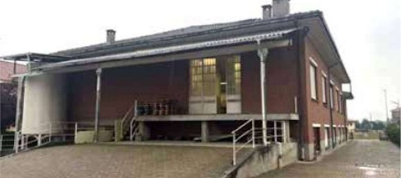 2037m² Warehouse in Guarene, Italy No. 225502 4