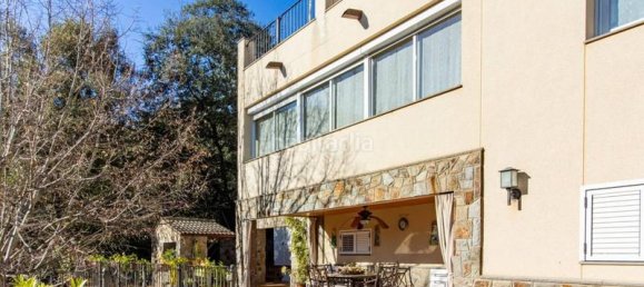 5 bedrooms House in L'Hospitalet de Llobregat, Spain No. 171002 10