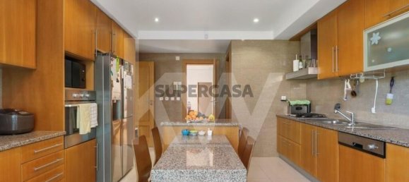 4 غرف نوم منزل في Cascais, Portugal رقم 160118 10