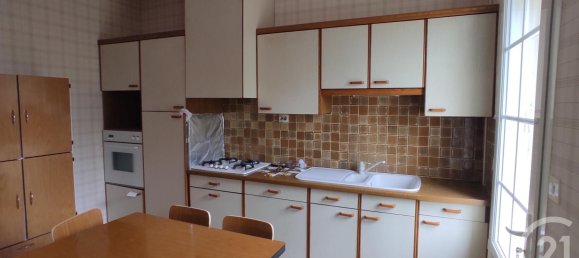 Casa de 5 dormitorios en Saintes, France No. 104891 10