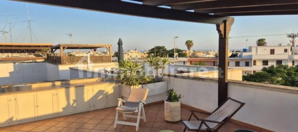 Apartamento de 2 dormitorios en Ugento, Italy No. 319244 4