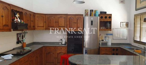 Villa de 3 dormitorios en Bahar ic-Caghaq, Malta No. 6985 3