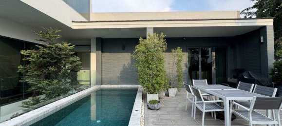 Дом с 5 спальнями в Ваттхана, Таиланд № 72589 10