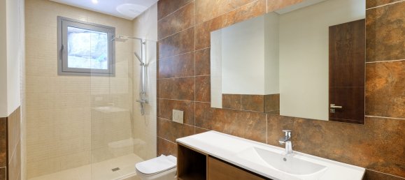 4 bedrooms Villa in Benahavis, Spain No. 3030 16