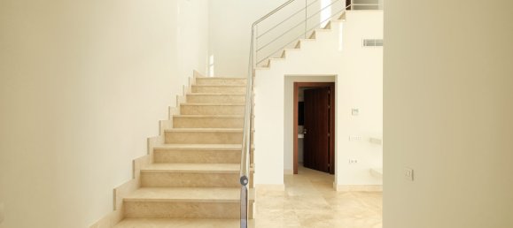 4 bedrooms Villa in Benahavis, Spain No. 3030 13