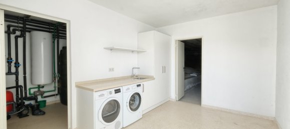 4 bedrooms Villa in Benahavis, Spain No. 3030 25