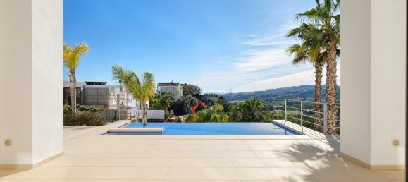 4 bedrooms Villa in Benahavis, Spain No. 3030 8