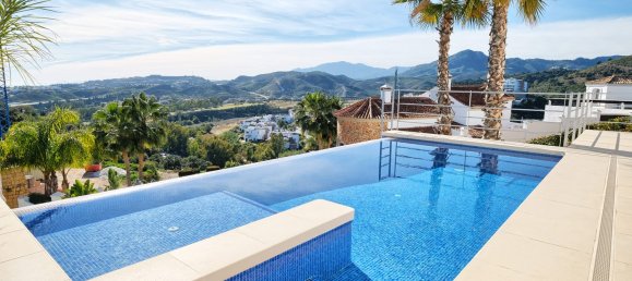 4 bedrooms Villa in Benahavis, Spain No. 3030 4