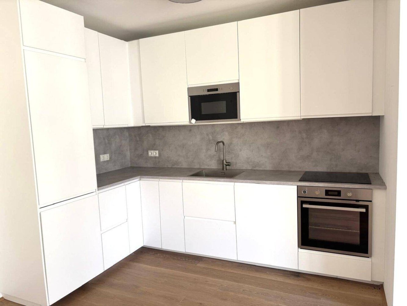 2 rooms Apartment in Mariahilf, Austria No. 244457