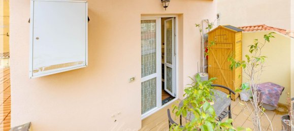 Apartamento de 4 habitaciónes en Cagliari, Italy No. 220602 10