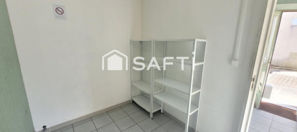 3 rooms Commercial property in Descartes, France No. 336183 5