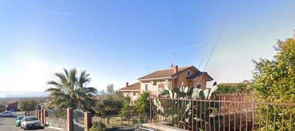 8 rooms House in Trecastagni, Italy No. 151962 3