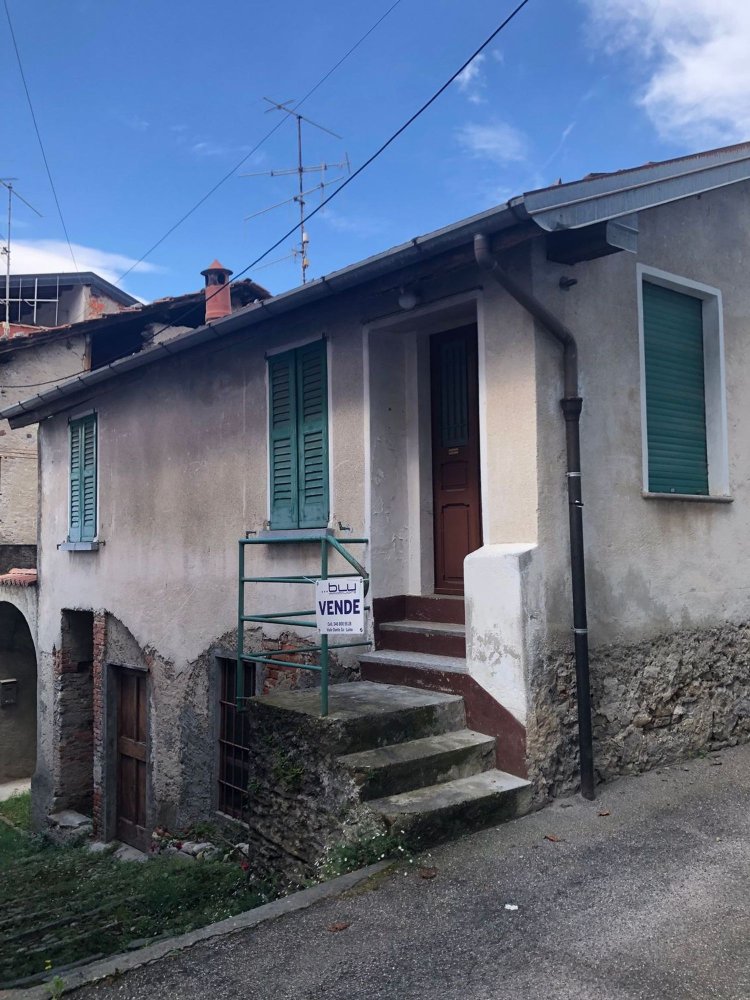 3-Zimmer Haus in Porto Valtravaglia, Italy, Nr. 186682